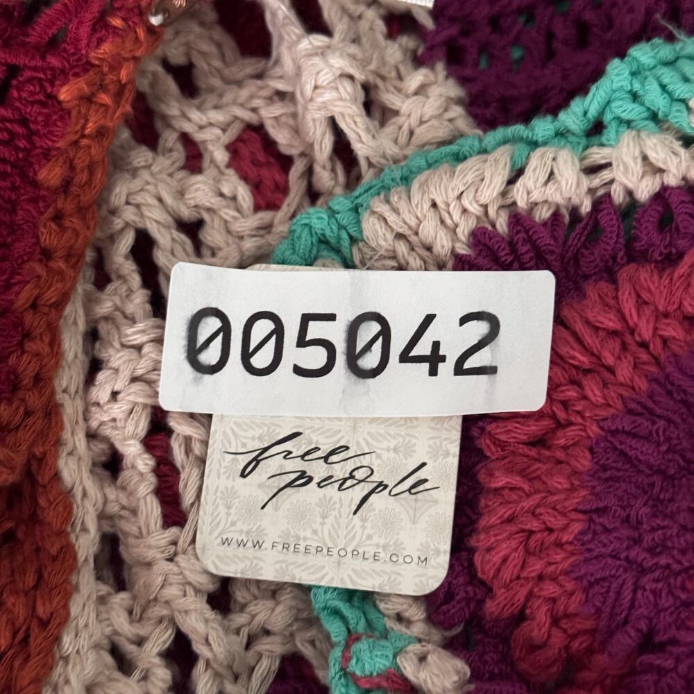 Free People Crochet Sweater Womens XS Fringe Poncho Boho Festival Coachella NEW - Picture 11 of 11